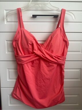 NWOT Lands’ End Underwire Tankini Top